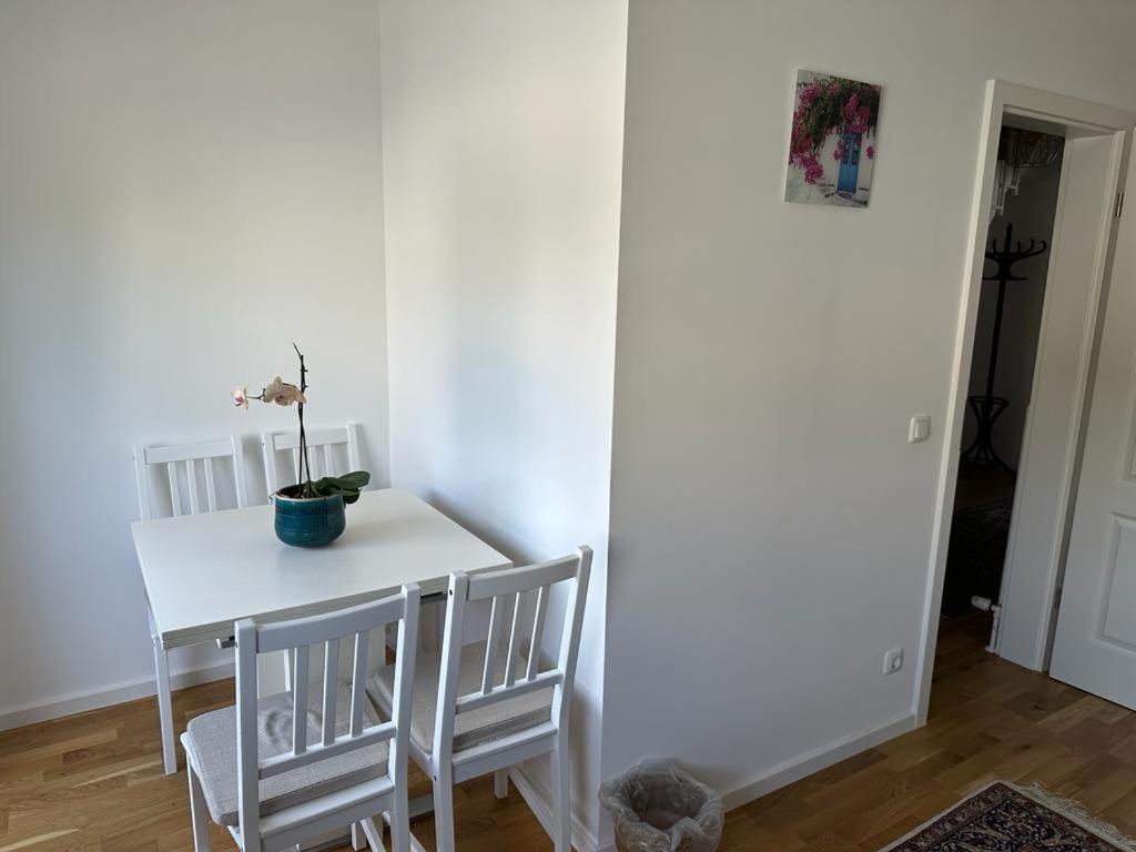Lichtdurchflutete 90 M2 Drei Duplexwohnung In Altperlach Appartement München