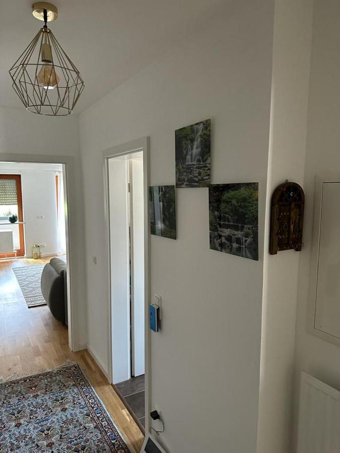 Lichtdurchflutete 90 M2 Drei Duplexwohnung In Altperlach Apartment